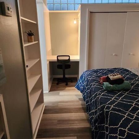 Blue Shark *W7* @ Montrose 1Br Private King Loft Apartment Houston Exterior photo