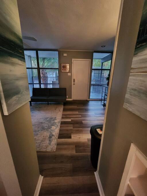 Blue Shark *W7* @ Montrose 1Br Private King Loft Apartment Houston Exterior photo