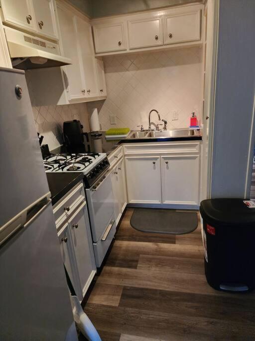 Blue Shark *W7* @ Montrose 1Br Private King Loft Apartment Houston Exterior photo